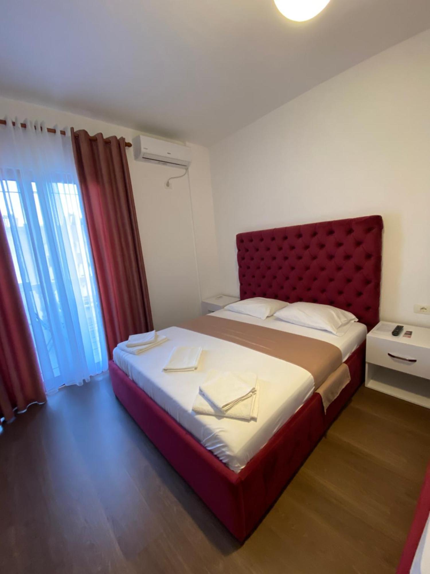 Enia'S Room Sarandë Exteriör bild