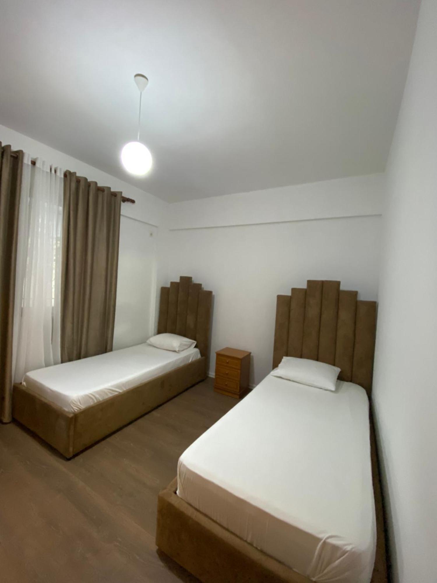 Enia'S Room Sarandë Exteriör bild